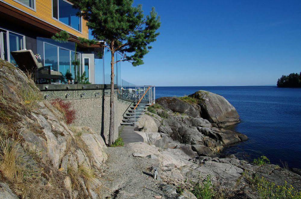 Pointhouse Suites On Sargeant Bay Halfmoon Bay Eksteriør bilde